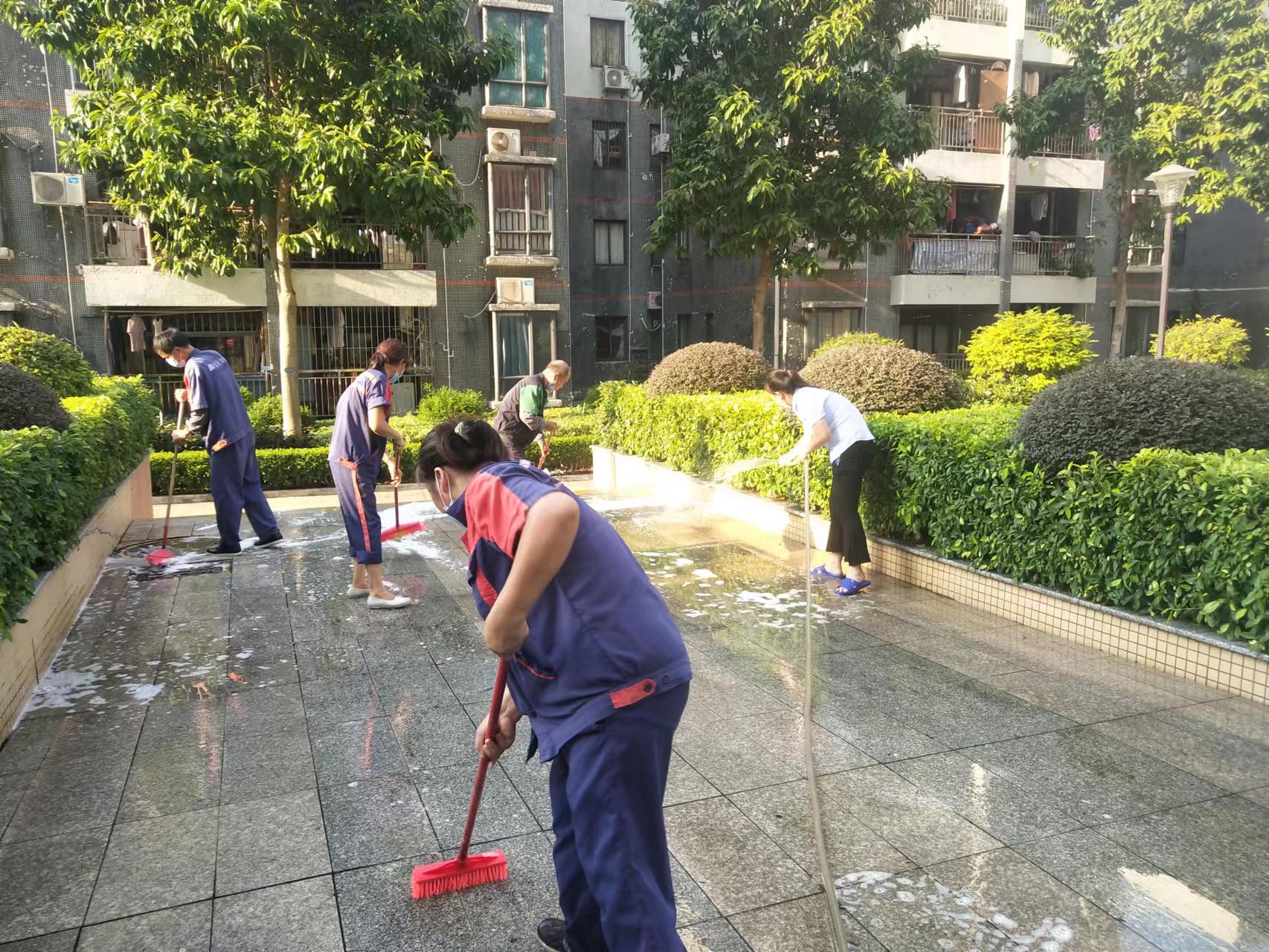 （信息公開20221020沖洗地面衛(wèi)生，提高住戶生活質(zhì)量-圖二.jpg