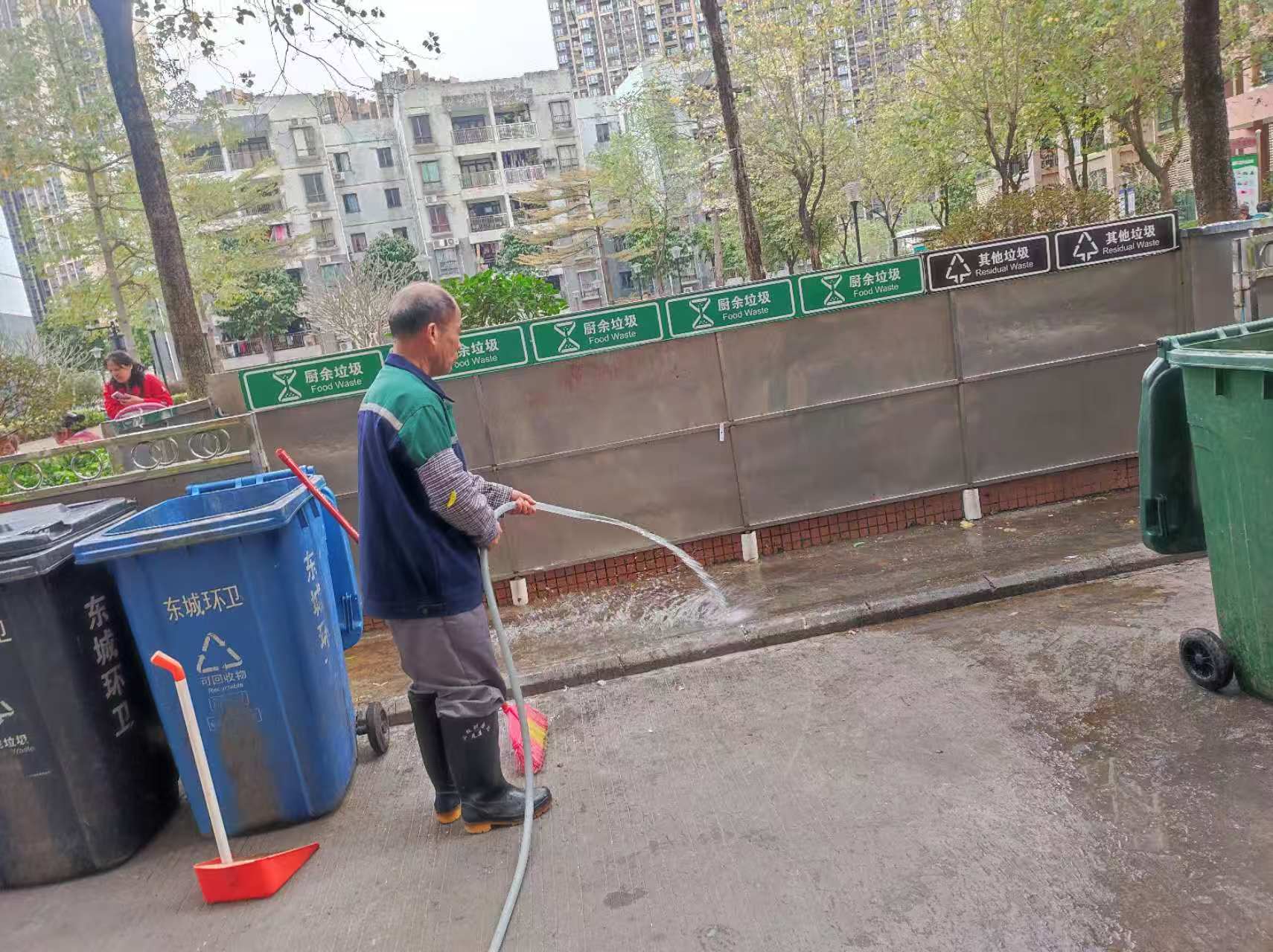 洗平臺，垃圾池2.jpg